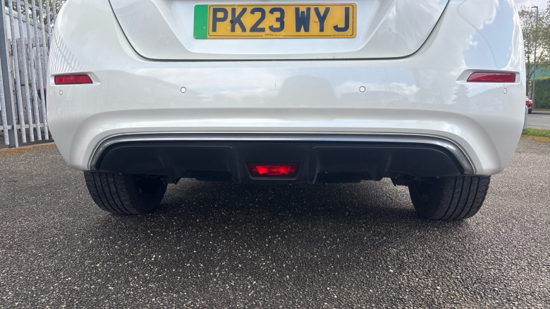 Nissan LEAF 110kW N-Connecta 39kWh 5dr Auto Electric Hatchback